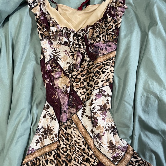 Vintage handkerchief dress with multicoloured patterns - Picture 2 of 5